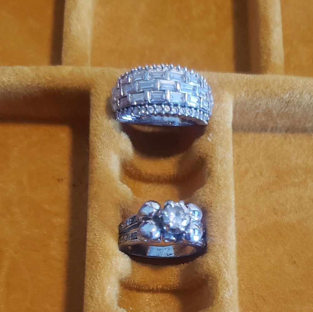 2 Silver Tone Rings